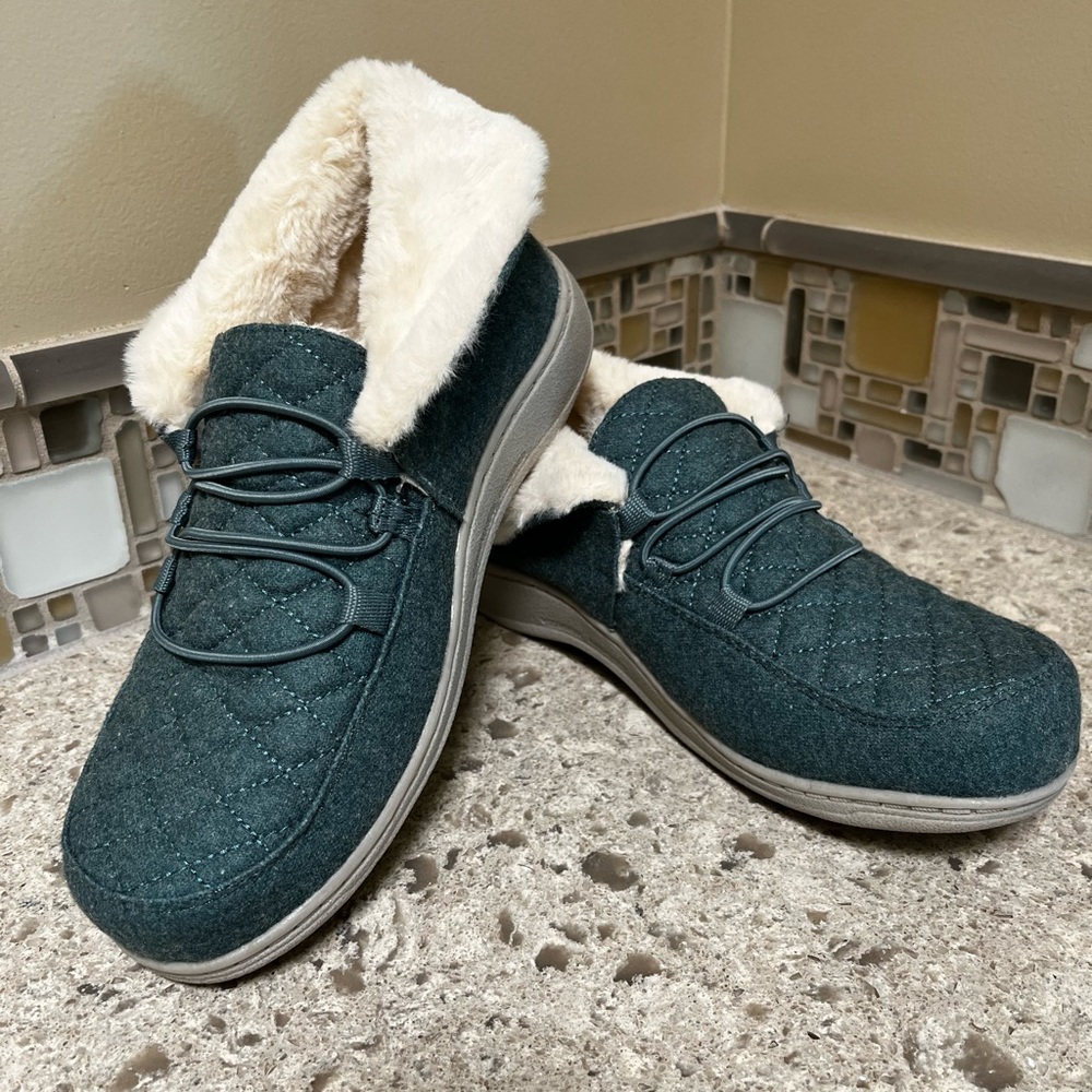 Vionic Indoor-Outdoor Flannel Slippers - Believe-Mineral-8M A456406 NEW